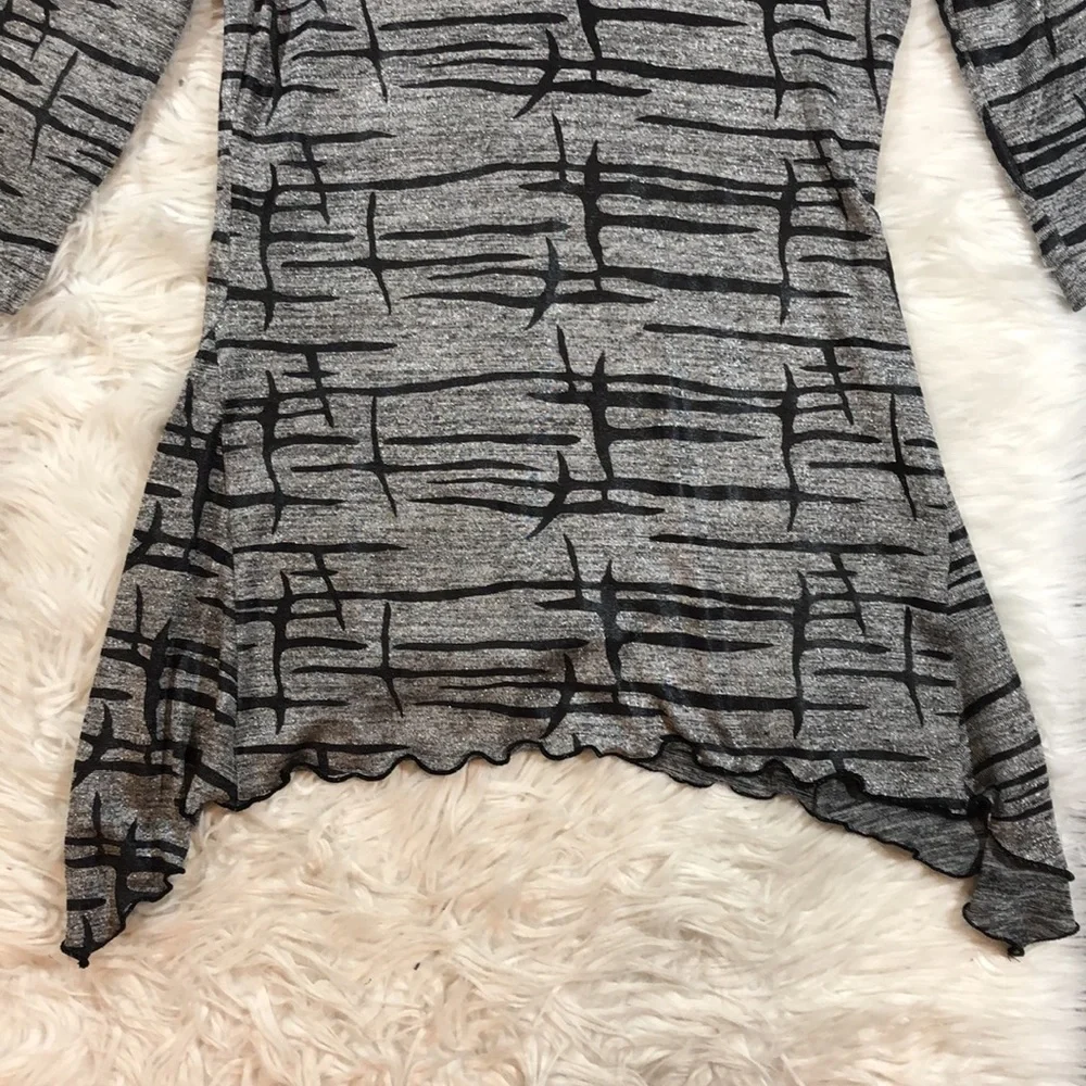Joseph Ribkoff Shimmer Geometric Asymmetrical Top - Picture 8 of 11